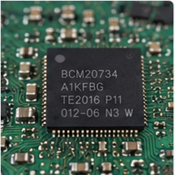 PS5 Bluetooth Reparatur – Bluetooth-Chip auf einer PlayStation 5 Platine