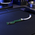 PS5 Power- und Eject-Tastenplatine auf professioneller ESD-Werkbank